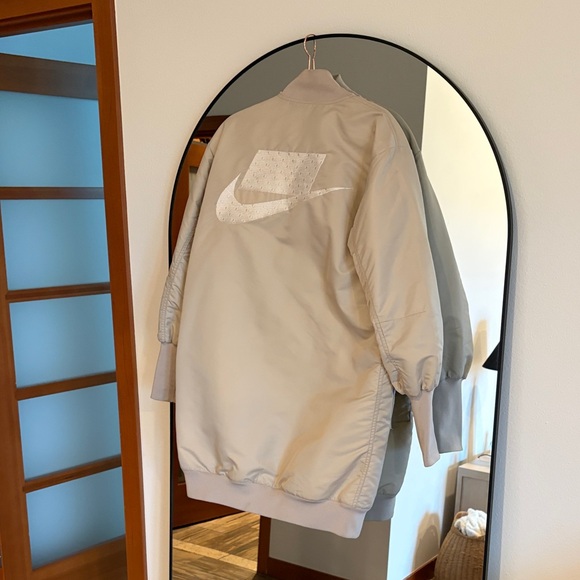 Nike Light Tan Long Bomber Jacket - Picture 4 of 5